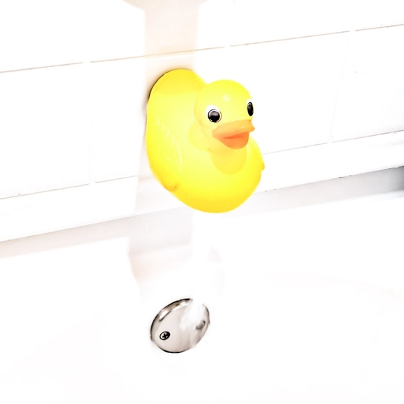 Cute Duck Faucet Cover 🦆 - Picture 2 of 3